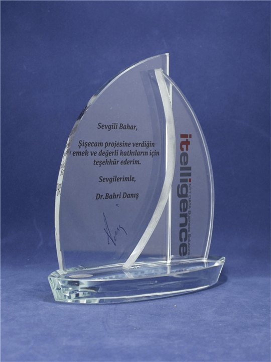 Nur Plaket NP-050 kodlu plaket, 18 × 20 cm