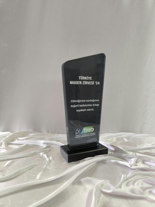 Nur Plaket NP-027 kodlu plaket, 11,5 × 20 cm