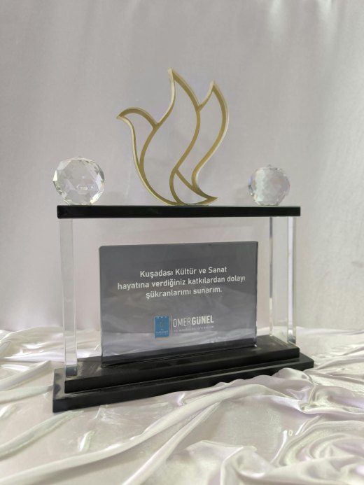 Nur Plaket NP-031 kodlu plaket, 15,5 × 14,5 cm