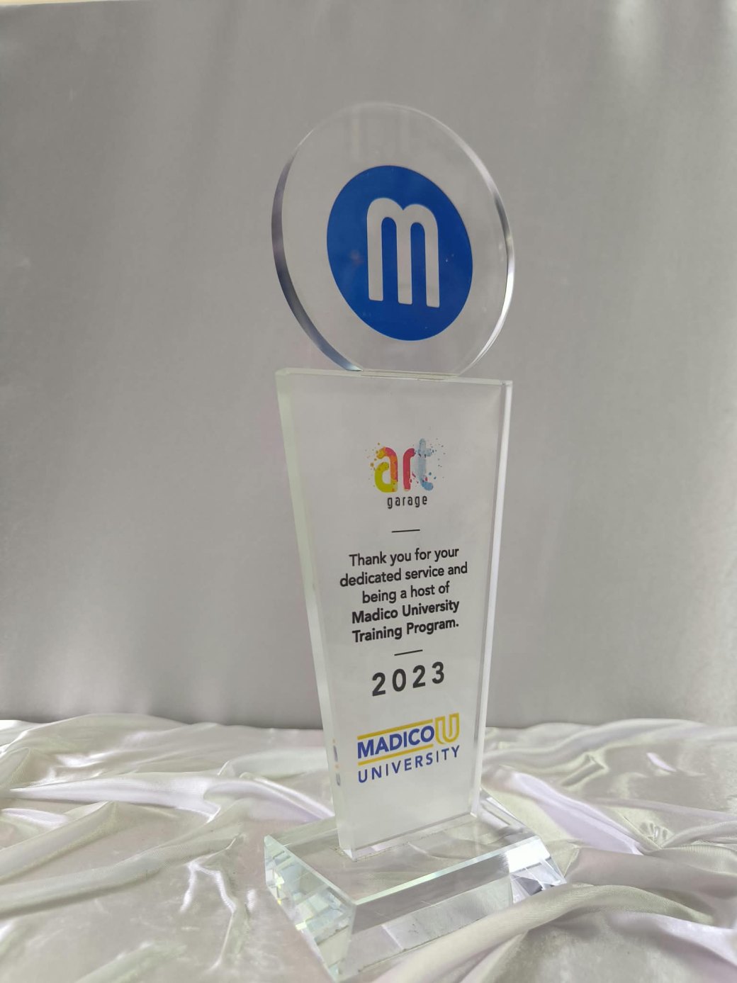Nur Plaket NP-242 kodlu 3 boyutlu ürün, 27 x 9 cm